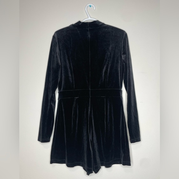 GB Long Sleeve Black Velvet Deep V Romper - Picture 2 of 3